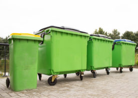 Kontenery na śmieci i gruz - jak efektywnie rozdzielać nieczystości?